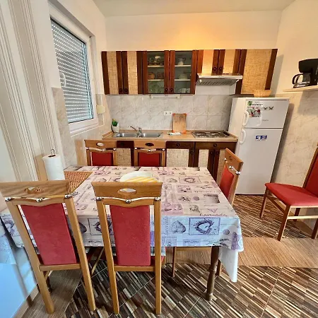 Apartmani Marija Dramalj Exterior photo