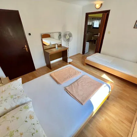Apartmani Marija Dramalj Exterior photo