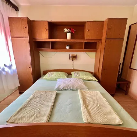 Apartmani Marija Dramalj Exterior photo