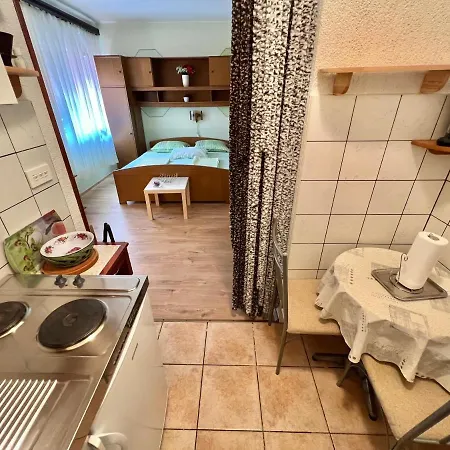 Apartmani Marija Dramalj Exterior photo