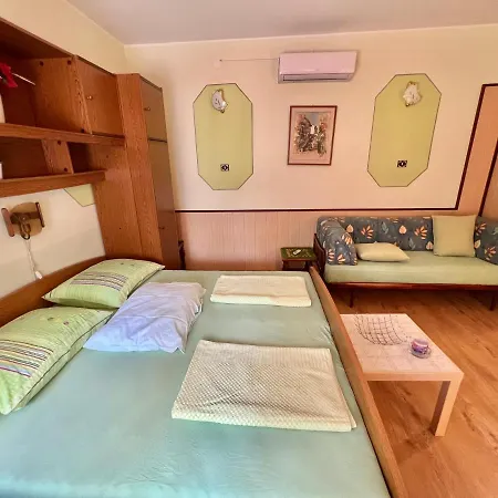 Apartmani Marija Dramalj Exterior photo