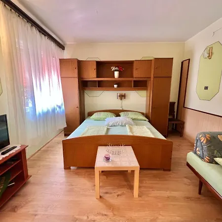 Apartmani Marija Dramalj Exterior photo