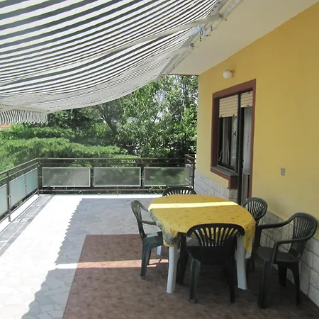 Apartmani Marija Dramalj Exterior photo
